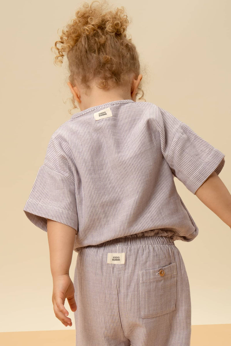 Blouse thelme en gaze de coton flammé, légere et confortable. Studio Boheme est un vestiaire simple et minimaliste pour bébé et enfant. 