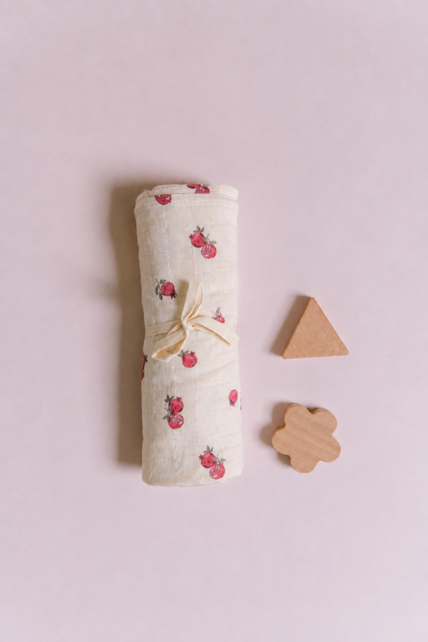 Small Swaddle Doudou Ecru Pomegranates