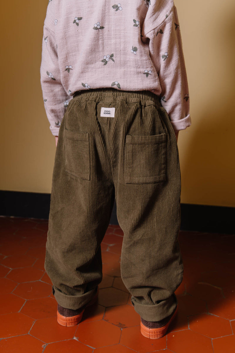Pantalon Carrot Corderoy Dark Olive